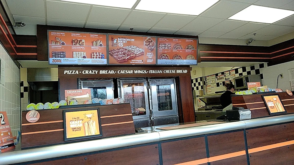 Vibe, Little Caesars Pizza