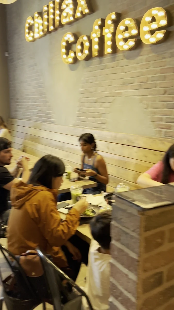 Vibe, Chillax Coffee