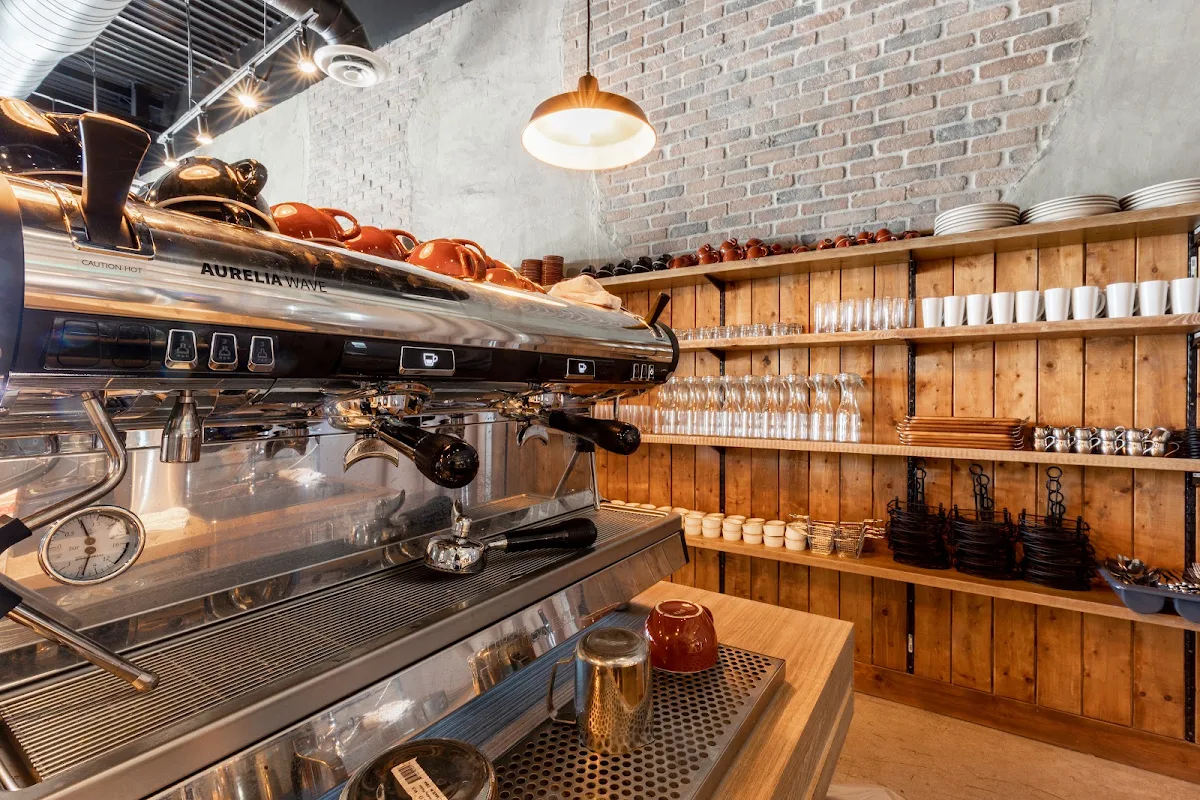 Vibe, Chillax Coffee