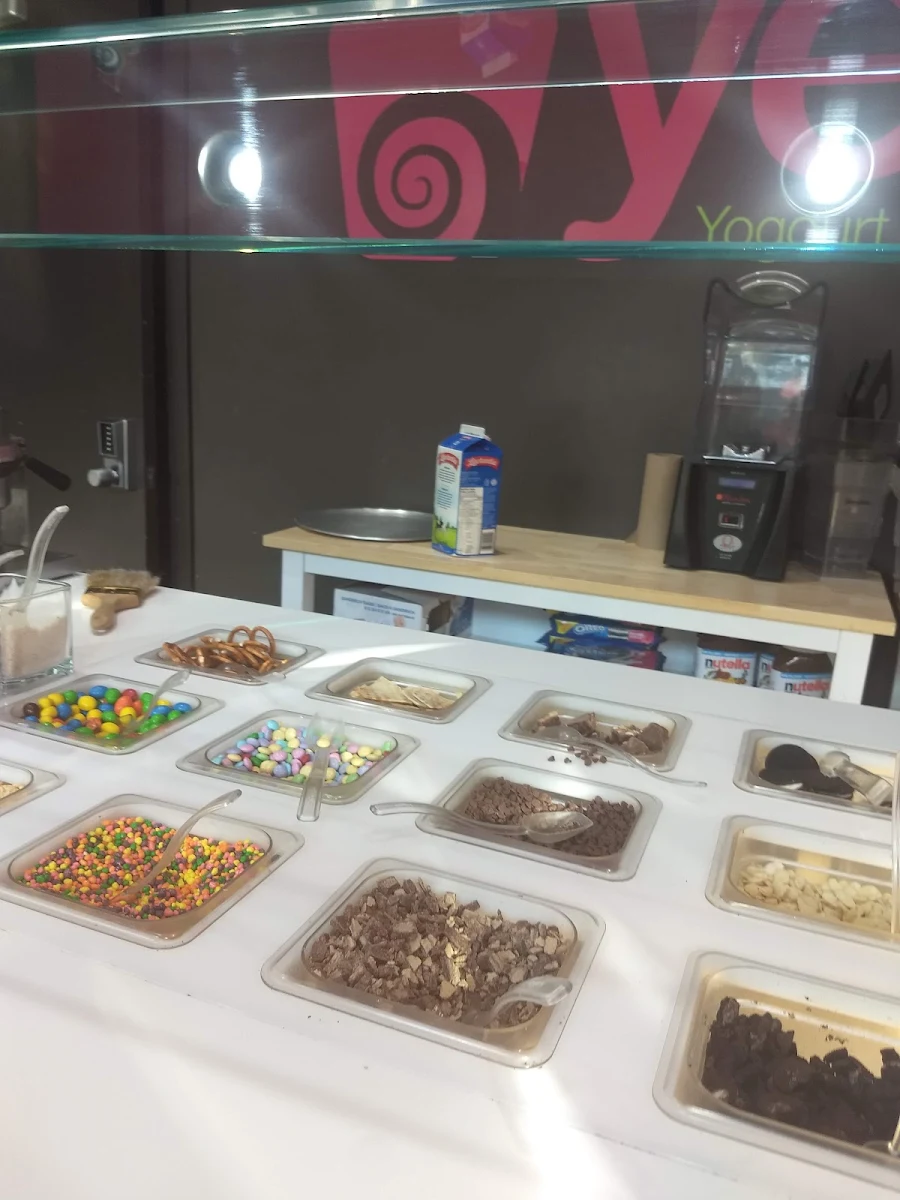 Vibe, Yeh! Frozen Yogurt