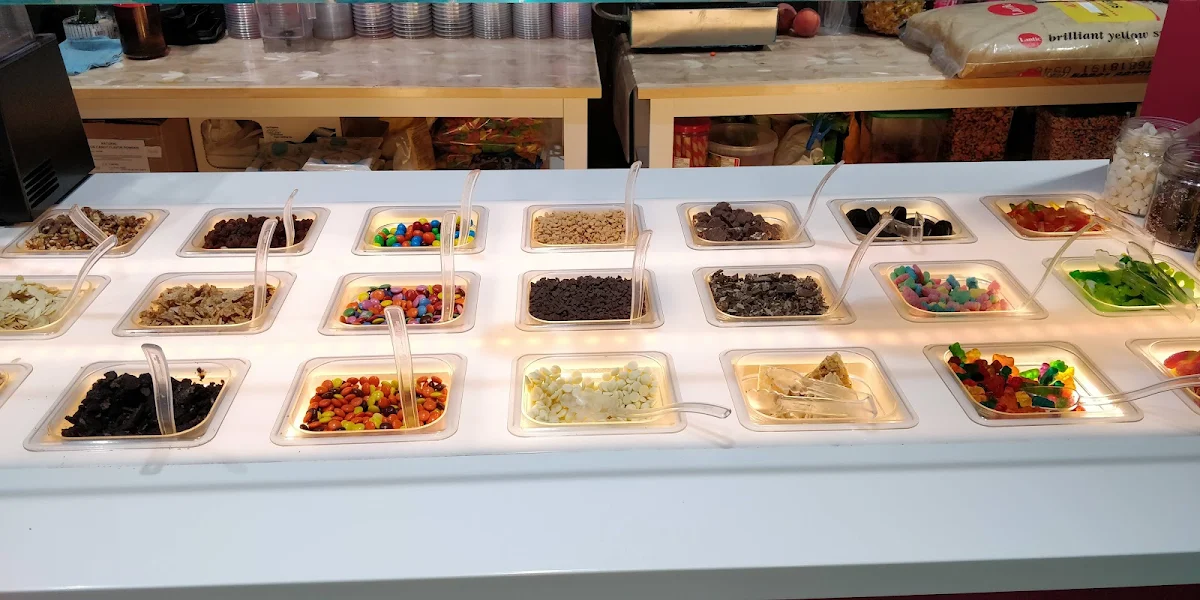 Vibe, Yeh! Frozen Yogurt