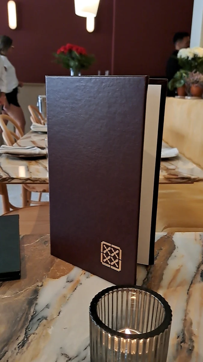 Vibe, Taberna LX