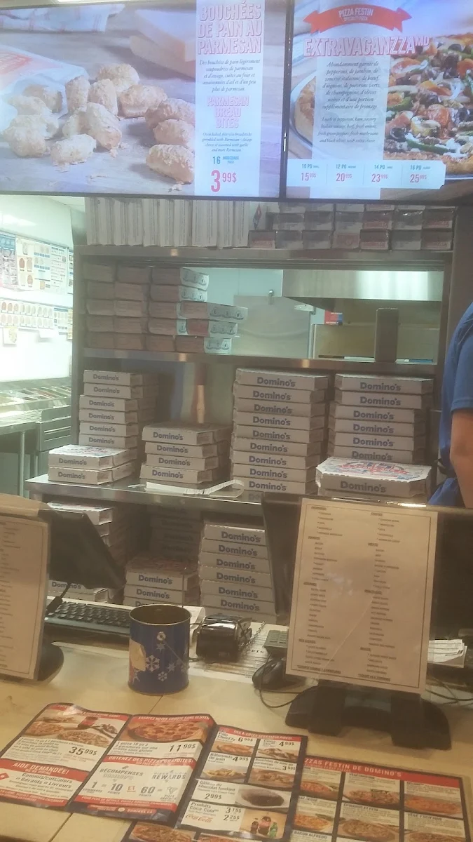Menu, Domino's Pizza