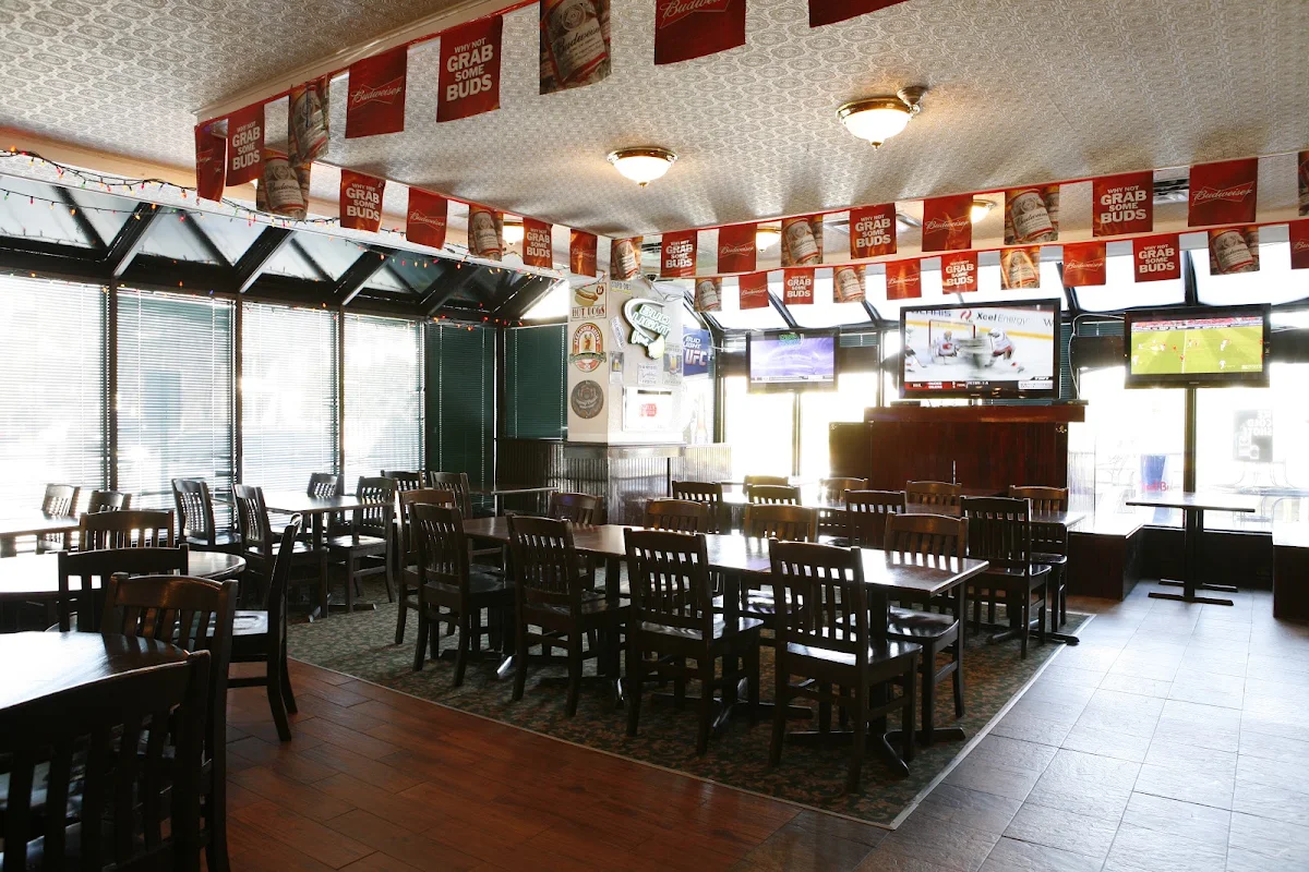 Vibe, Winks Eatery