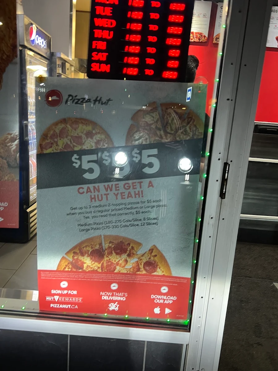 Menu, Pizza Hut