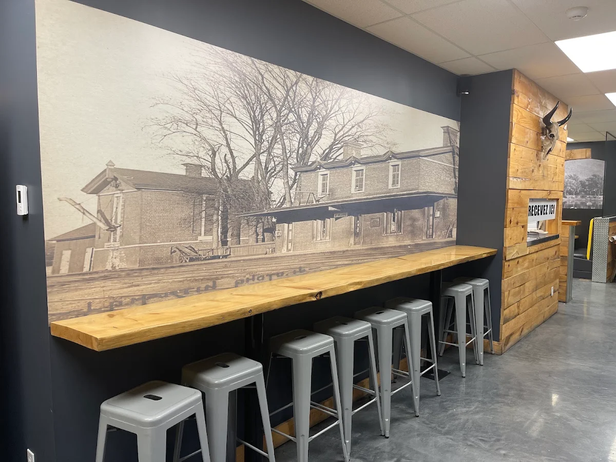 Vibe, Restaurant del Paradiso (Belmont Pizzeria)