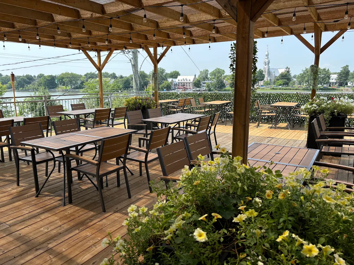 Vibe, Restaurant del Paradiso (Belmont Pizzeria)