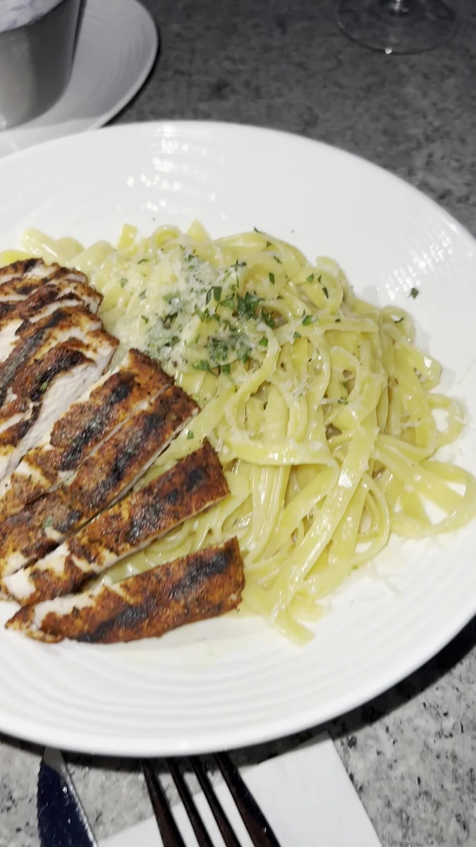 Food & drink, Earls Kitchen + Bar