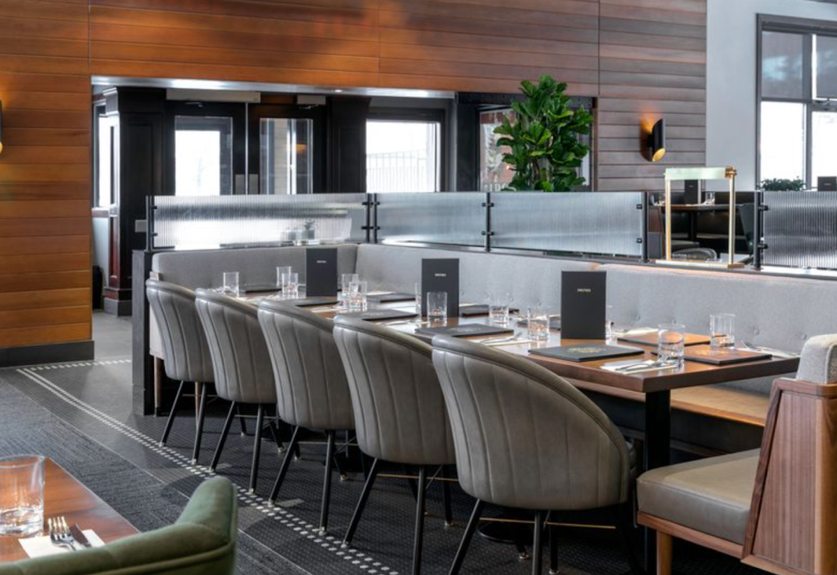 Vibe, Earls Kitchen + Bar