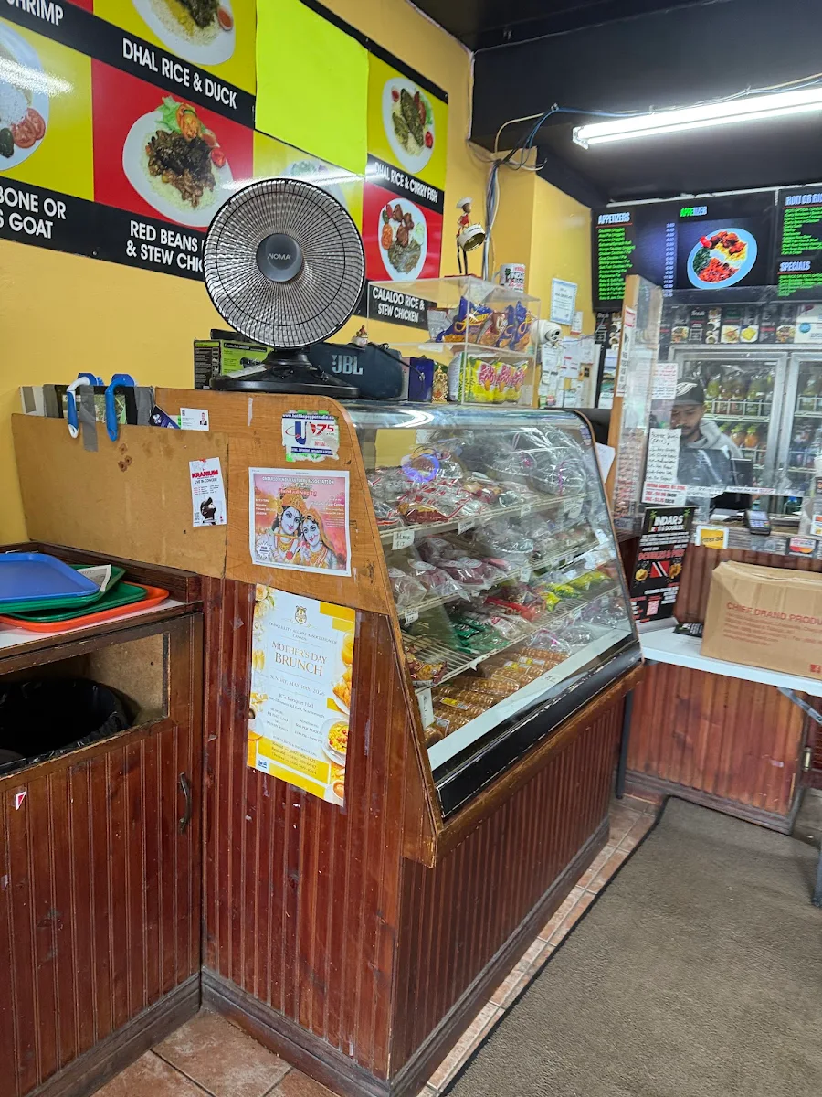 Vibe, Indar's Roti & Doubles