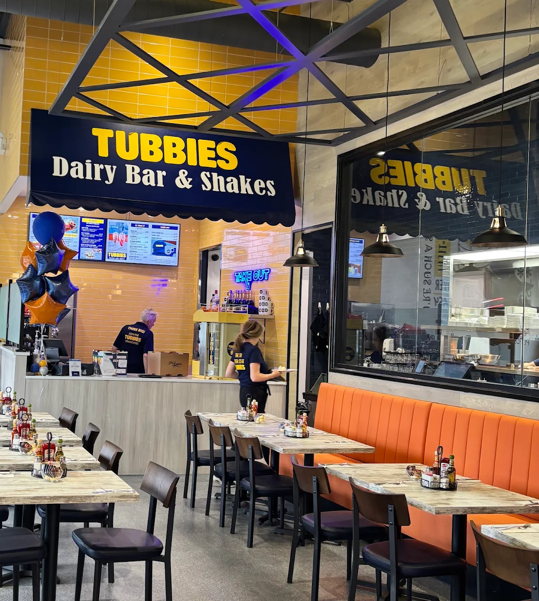 Vibe, Tubbies Big Breakfast Lunch & Dairy Bar - Barrie