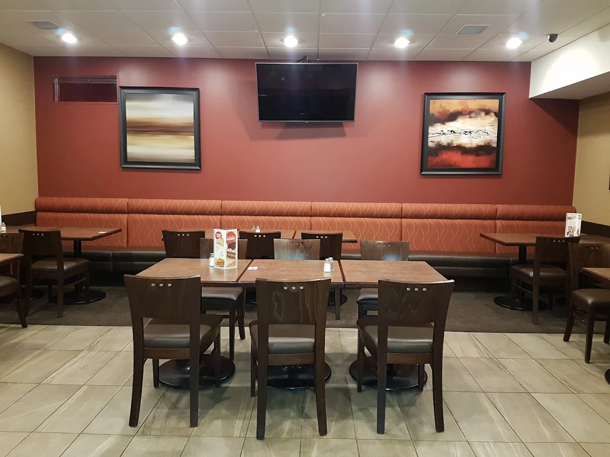 Vibe, Smitty's Restaurant & Lounge - Spruce Grove