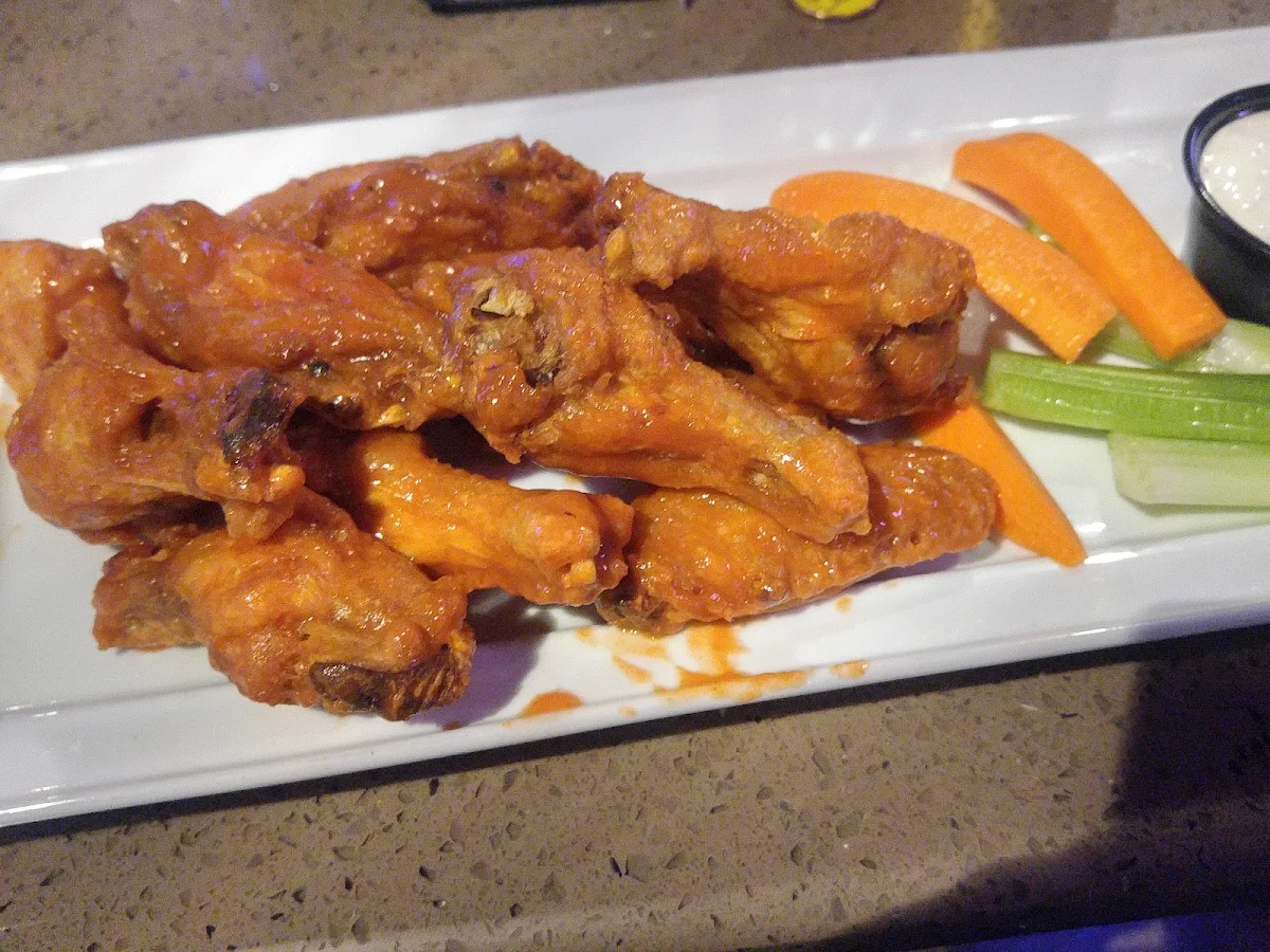 Food & drink, Coach’s Corner Sports Bar & Grill