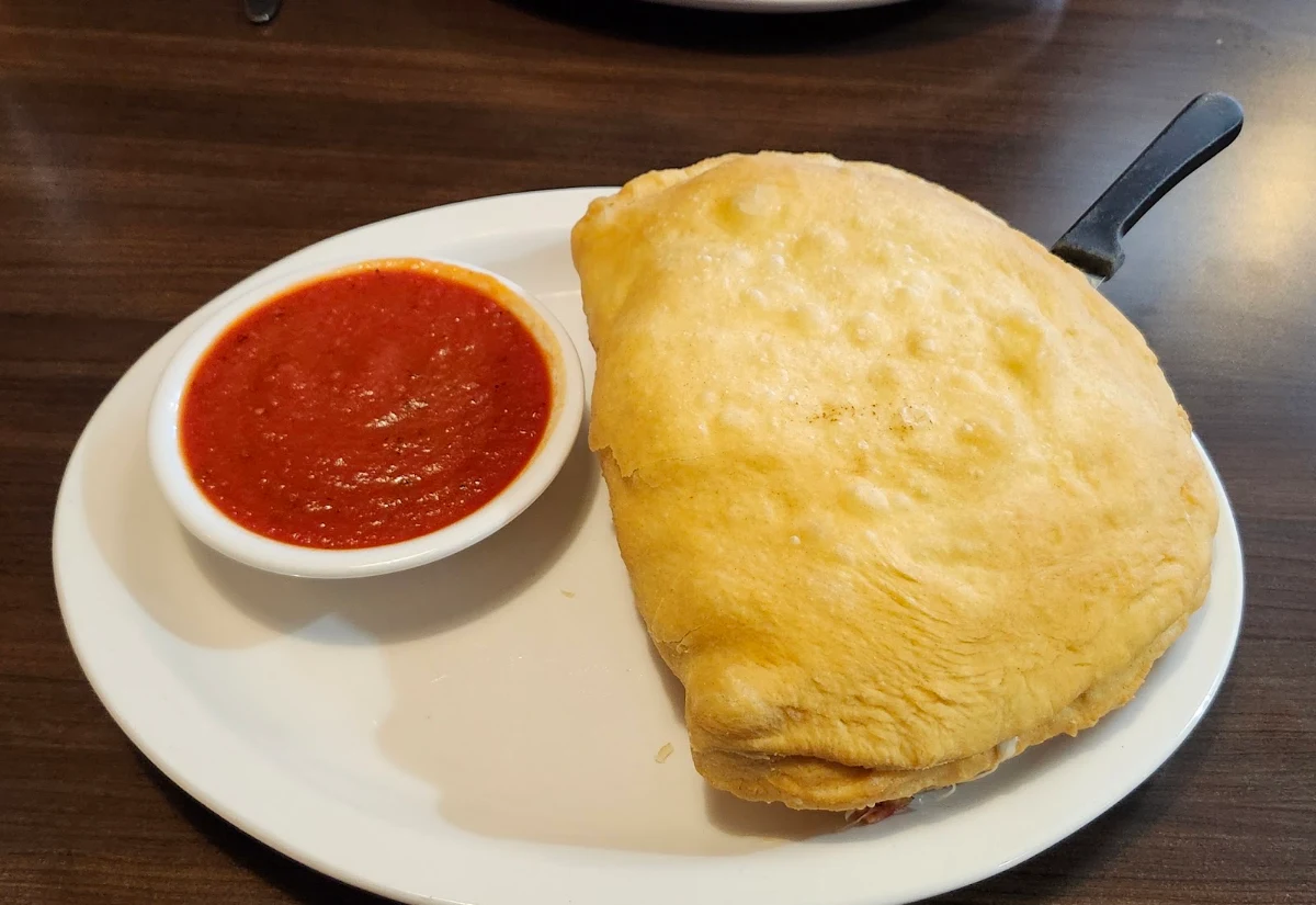 Food & drink, Louie's Pizza & Pasta