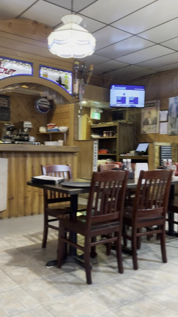 Vibe, Louie's Pizza & Pasta