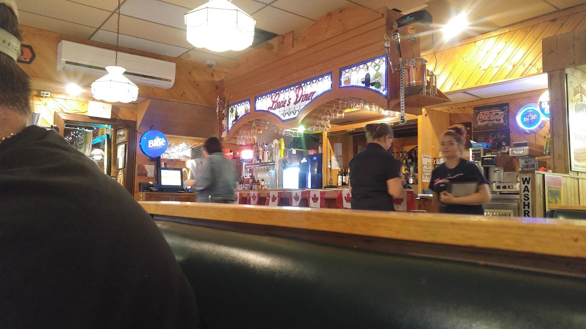 Vibe, Louie's Pizza & Pasta