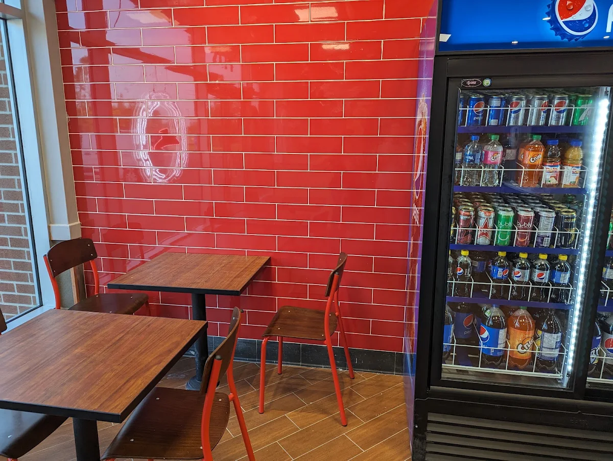 Vibe, Pizza Hut