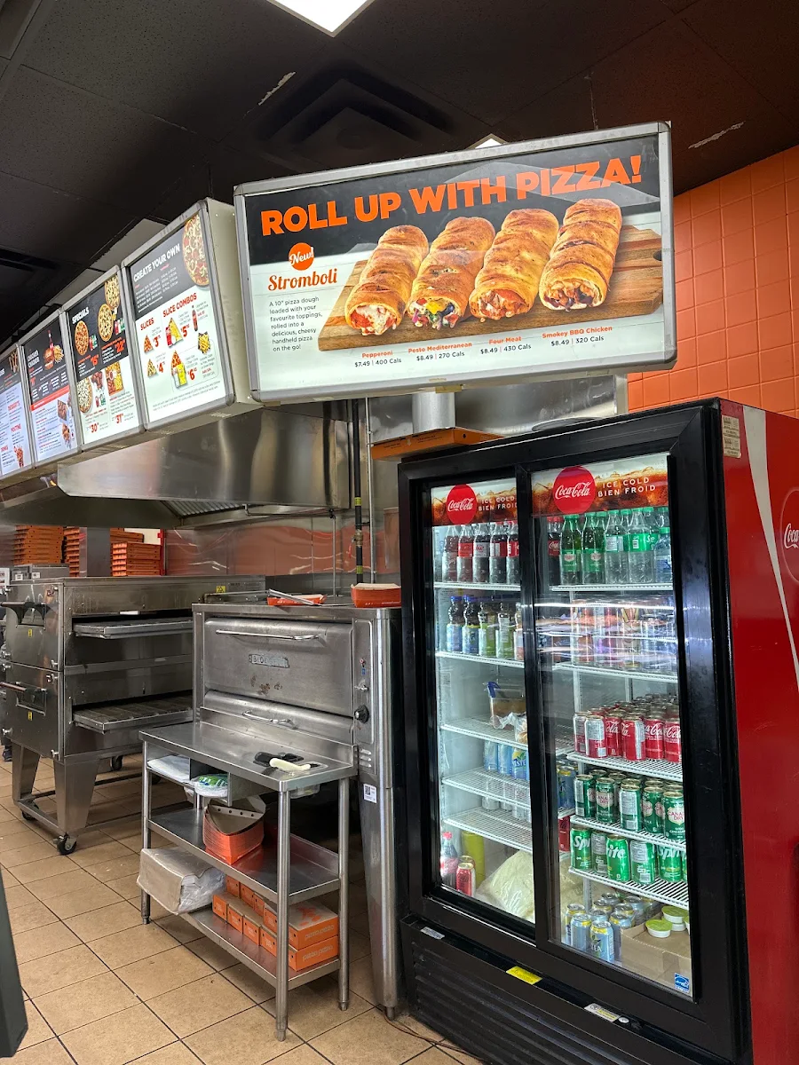 Menu, Pizza Pizza