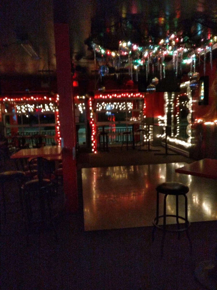 Vibe, Bar Le Tabarouette