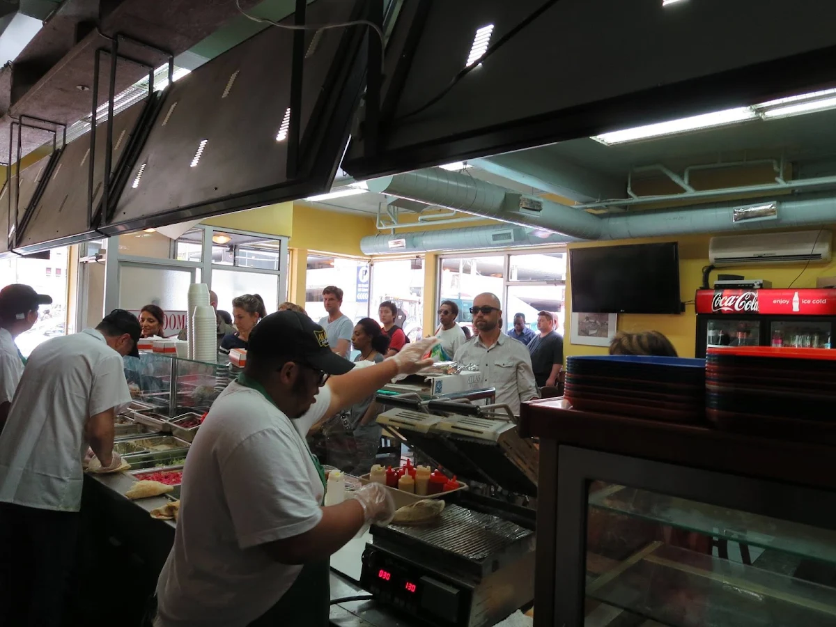 Vibe, Ali Baba’s Middle Eastern Cuisine 1283 Bloor St W