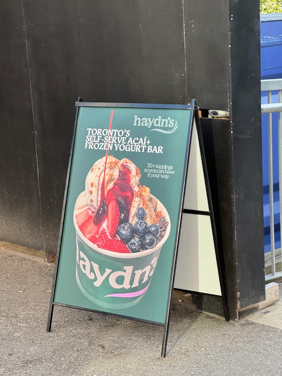 Menu, Haydn's Açaí & Frozen Yogurt