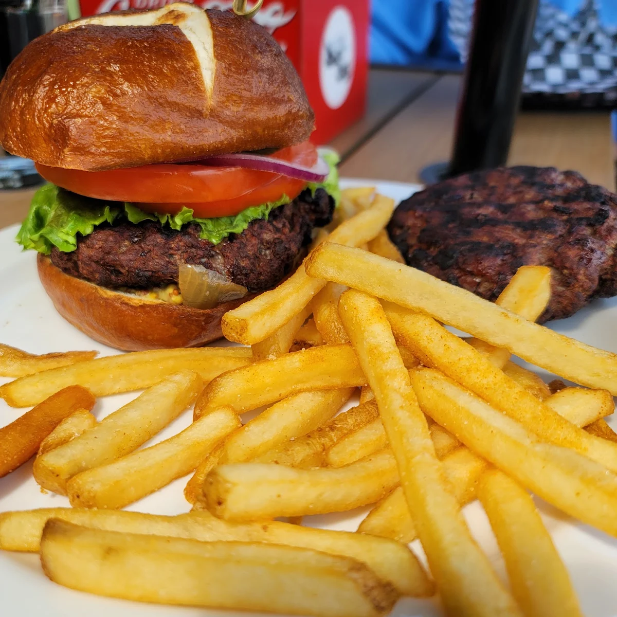 Food & drink, De'd Dog Bar & Grill