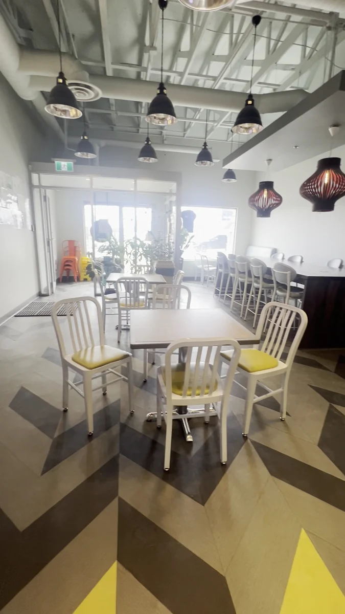 Vibe, PurrTea Fresh Tea & Smoothie - West Market Square