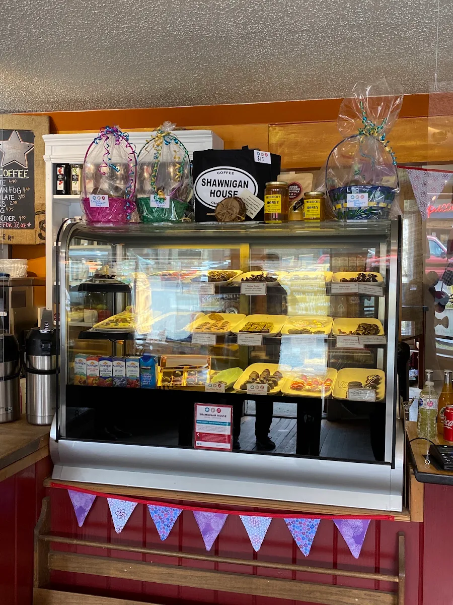 Vibe, Shawnigan House Coffee + Chocolate