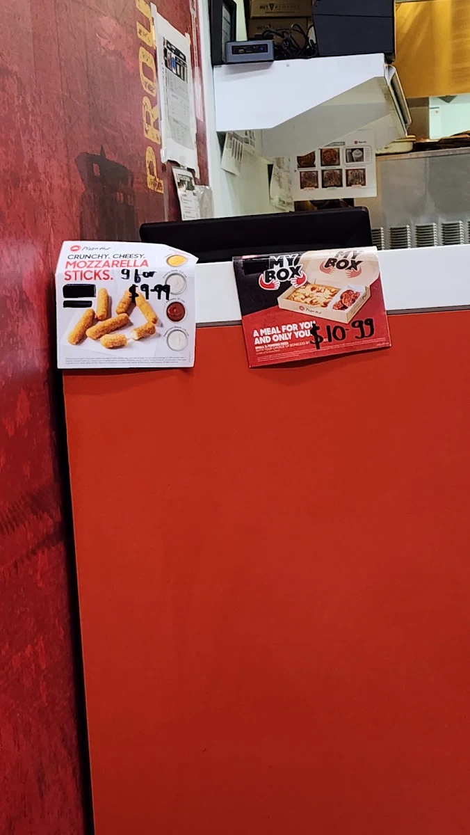 Menu, Pizza Hut