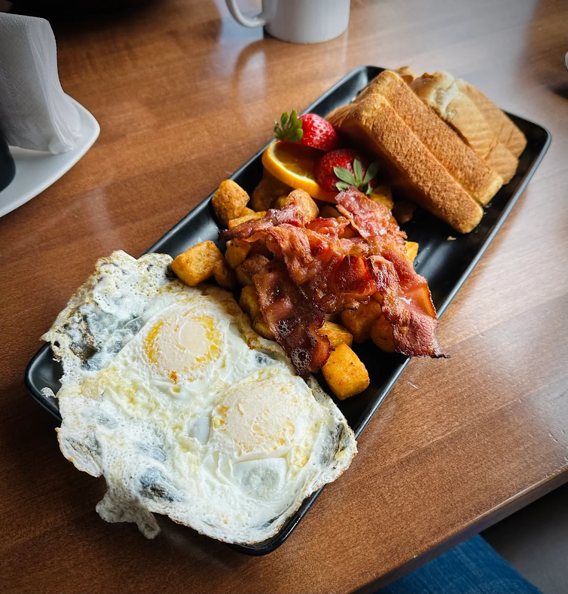 Food & drink, MR MIKES SteakhouseCasual