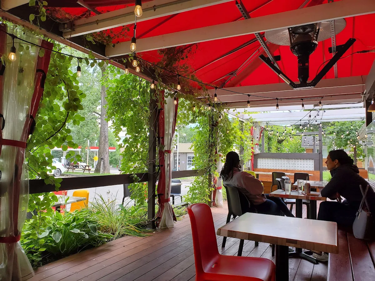 Vibe, Chez Victor Cap-Rouge