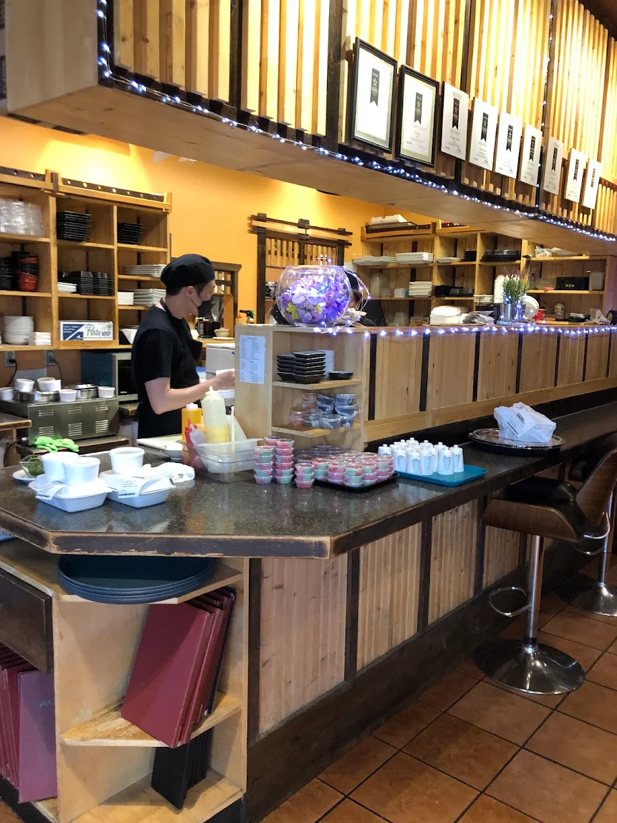 Vibe, Arigato Sushi