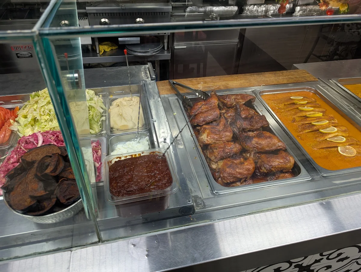 Vibe, Ali Baba's Middle Eastern Cuisine - 197 Dundas St W