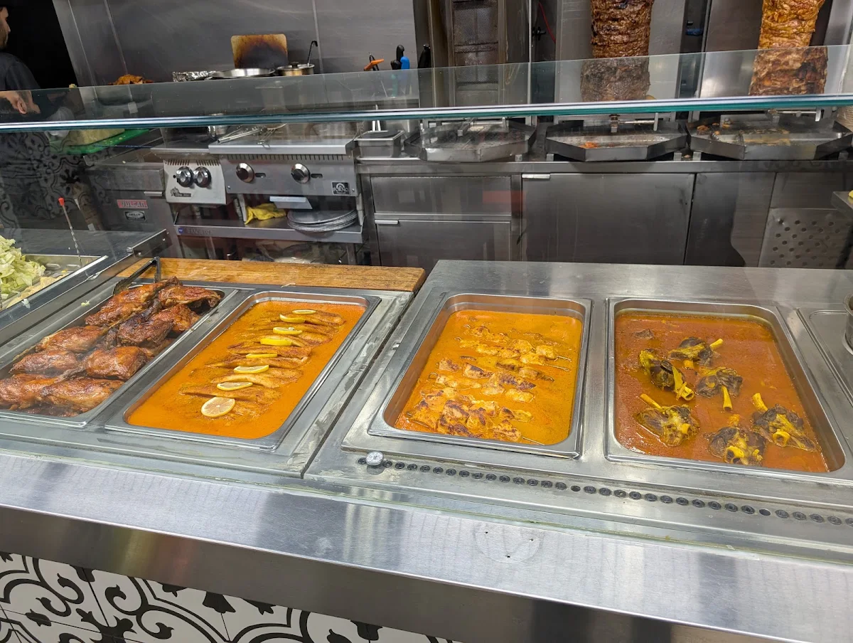 Vibe, Ali Baba's Middle Eastern Cuisine - 197 Dundas St W