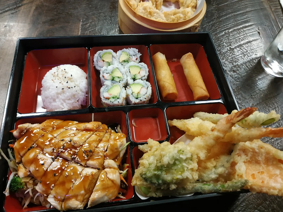 Food & drink, Sushi J