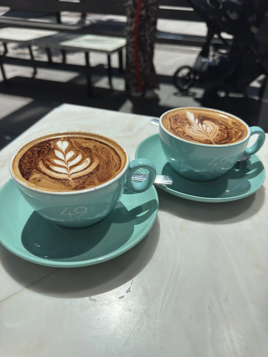 Food & drink, 49th Parallel Café & Lucky's Doughnuts - Thurlow