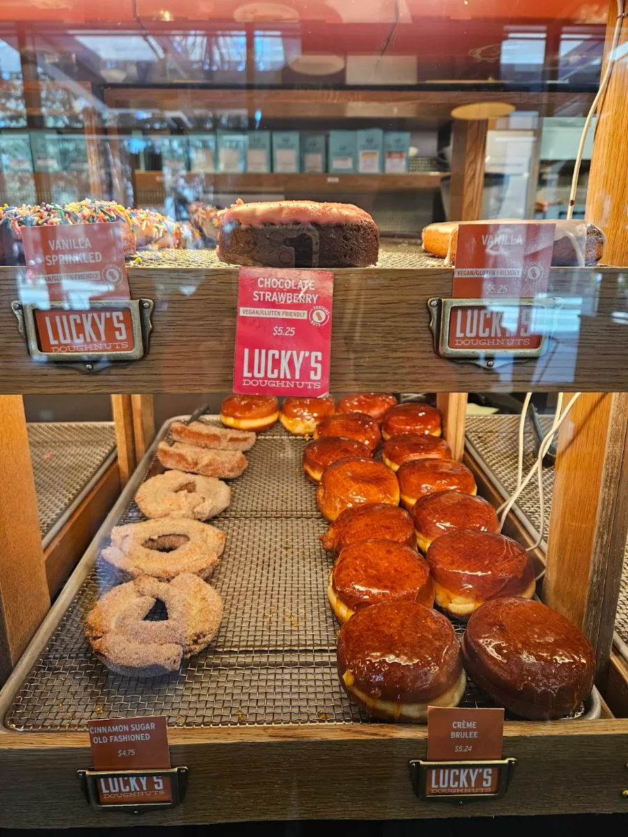 Food & drink, 49th Parallel Café & Lucky's Doughnuts - Thurlow