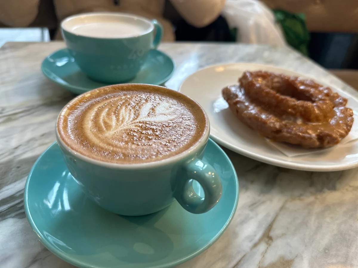 Food & drink, 49th Parallel Café & Lucky's Doughnuts - Thurlow