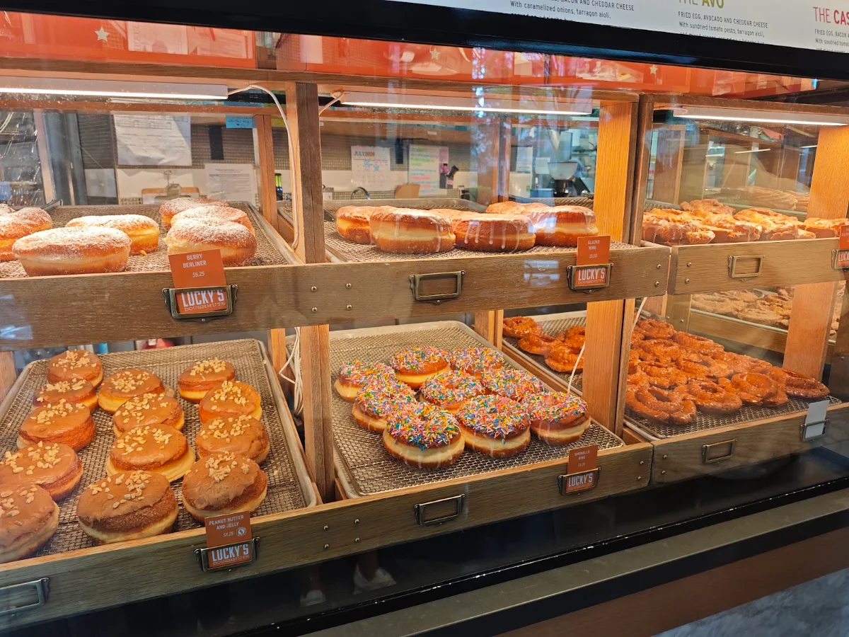 Vibe, 49th Parallel Café & Lucky's Doughnuts - Thurlow
