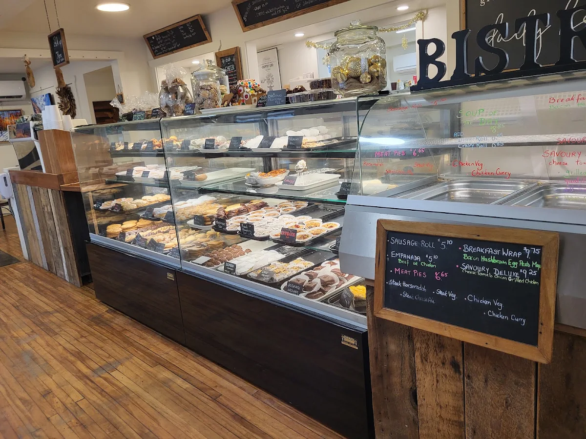 Vibe, Windmill Bakery And Bistro