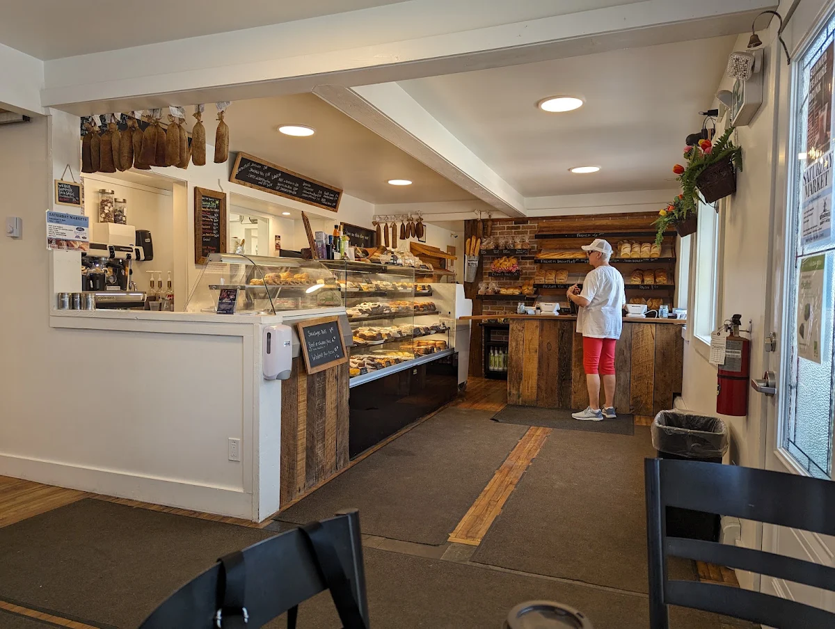 Vibe, Windmill Bakery And Bistro