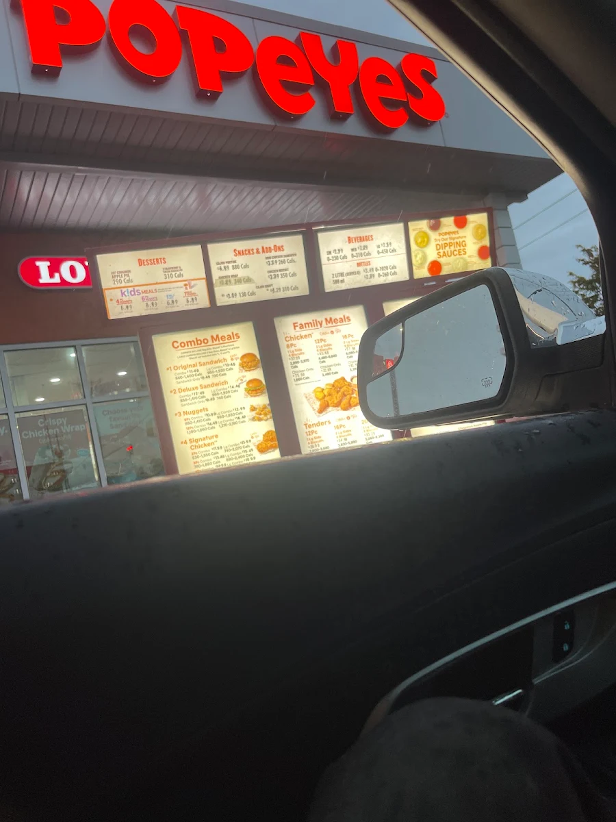 Menu, Popeyes Louisiana Kitchen