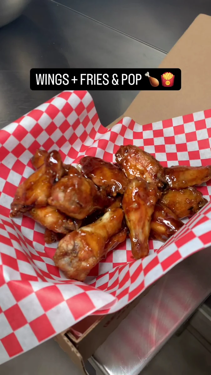 Food & drink, Gino's Pizza & Wing Machine