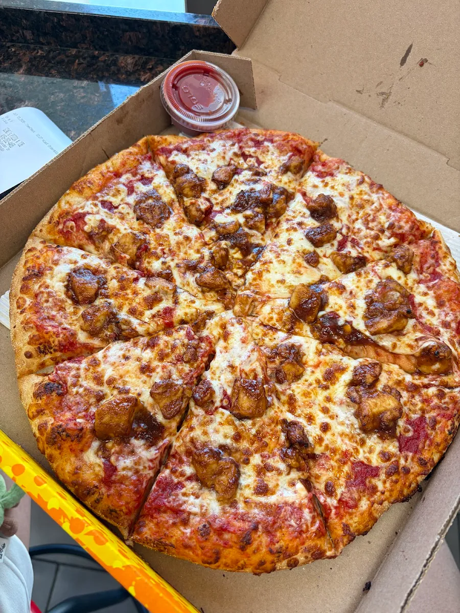 Food & drink, Gino's Pizza & Wing Machine