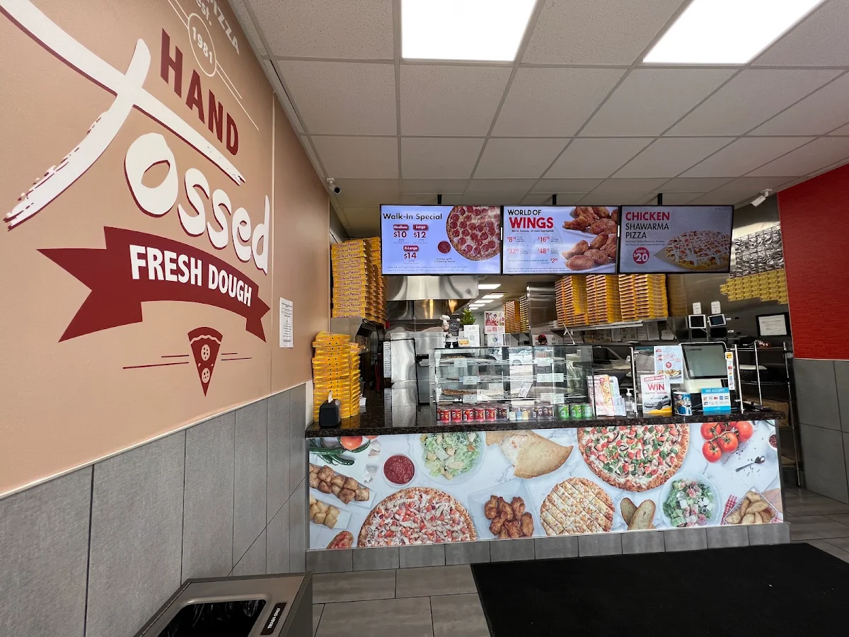 Vibe, Gino's Pizza & Wing Machine