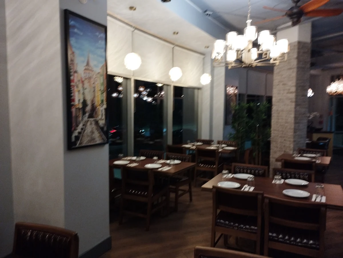 Vibe, Turkuaz Bistro