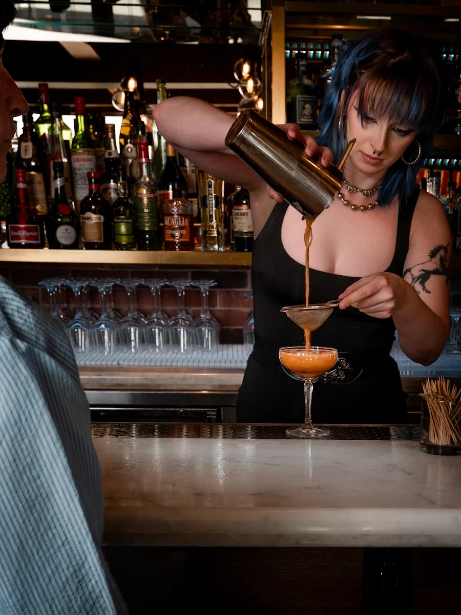Vibe, Alibi Lounge Hudson