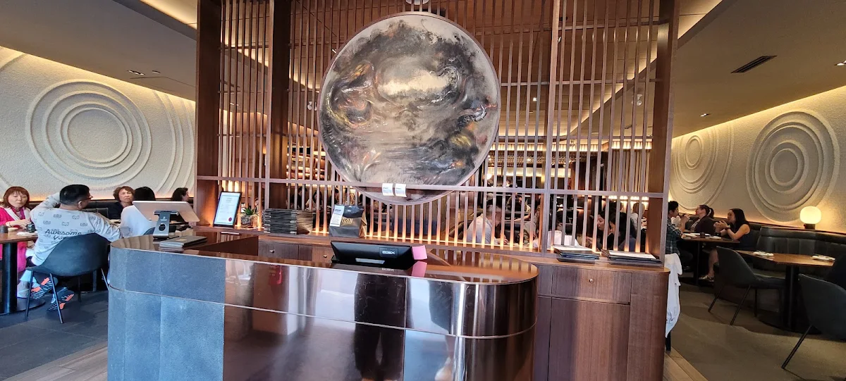 Vibe, Tozen Sushi Bar