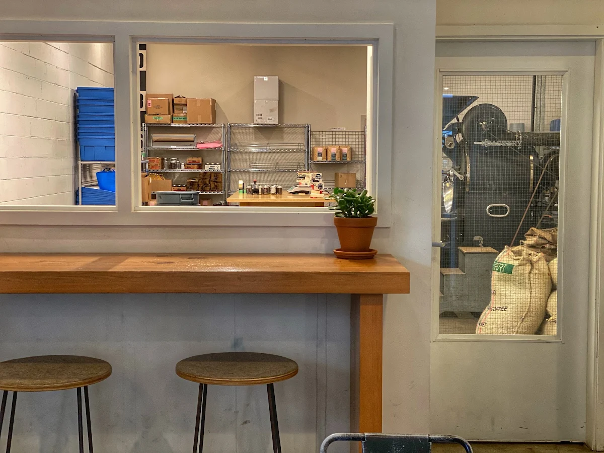 Vibe, Elysian Coffee 7th & Ontario