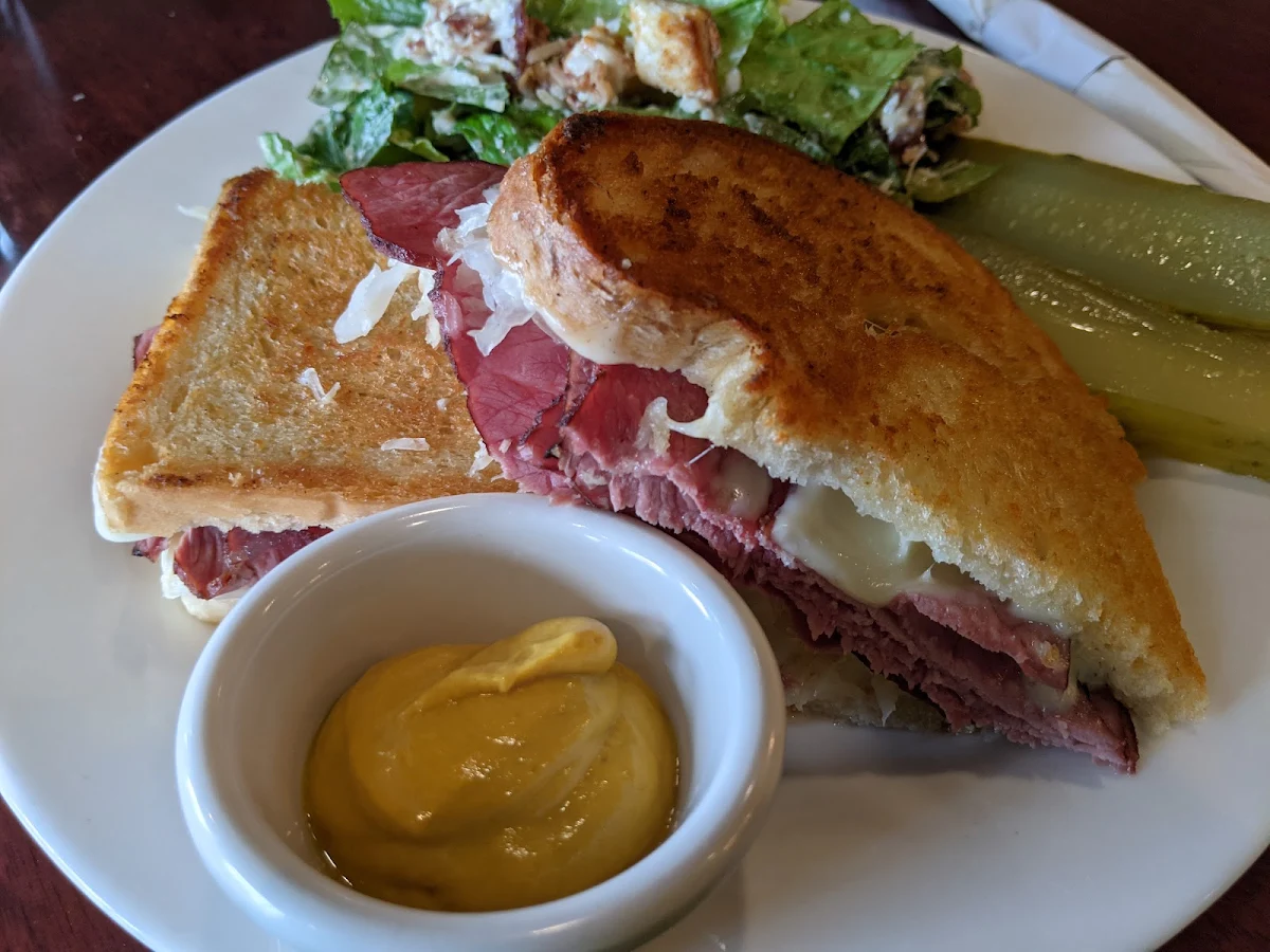 Food & drink, Smoky Lake Inn